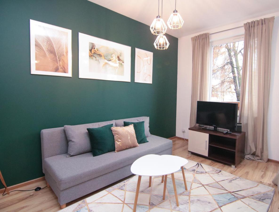 Dmk Near Warsaw-modlin Airport Apartment